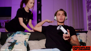 Забудь про джойстик – тут управление только руками и страстью!