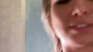 Андре Лав устроила масляный триллер – смотри и наслаждайся