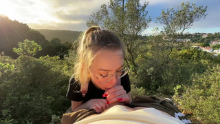 Горячее видео с минетом и случайными зрителями