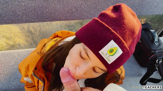 Горячий минет в подвесной кабинке: экстремальный отсос с горным пейзажем