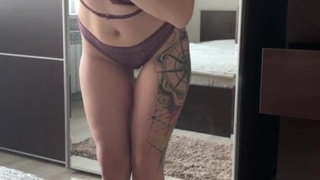 Искусство обольщения: чувственный танец и примерка сексуального белья