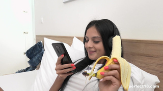 Сочная Mia Trejsi [Perfect18] – жесткий секс и мокрые фантазии