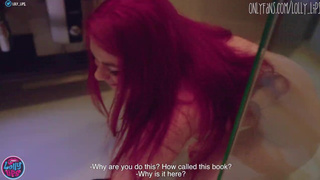 Разоблачение: коллега без белья засветилась на работе