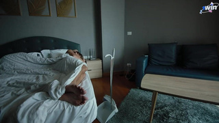 Неожиданный пробуждение и дикий минет в HD