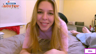 Мачеха любит анал: горячее видео с доминированием и подчинением