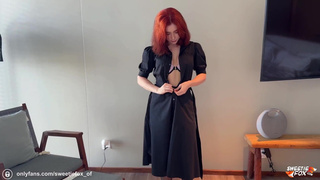 Sweetie Fox в жестком порно: нападение на киску без правил