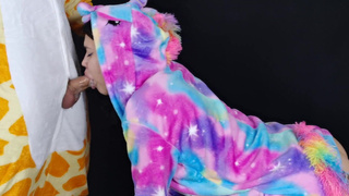 Секс в кигуруми: волшебный минетик от пушистой киски