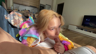 Горячий единорог сбрасывает костюм: жесткий экшен и страсть в одном кадре